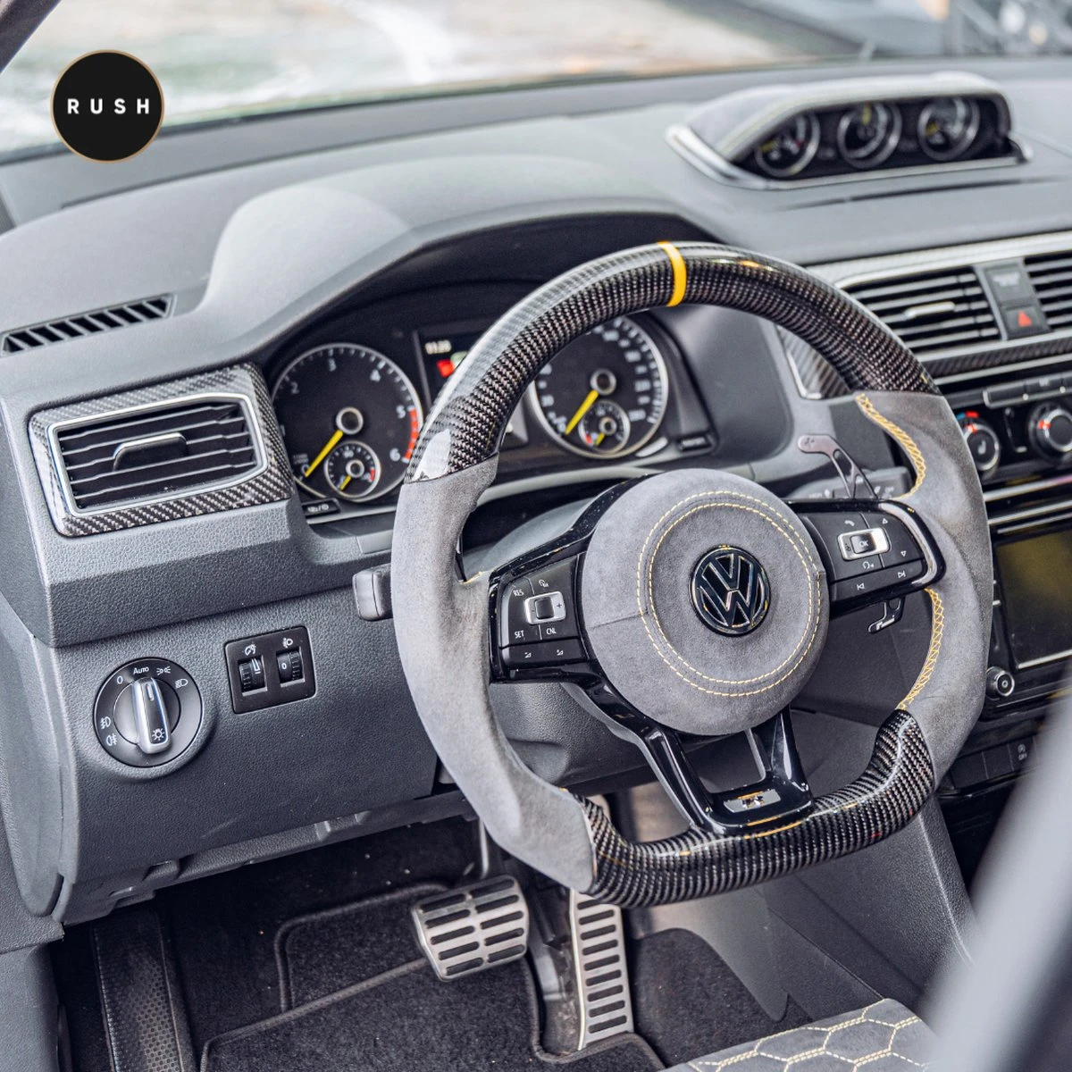 RUSH Interieur Reiniger - Bekleding Reiniger - Auto Wassen - Schoonmaken - Auto Accessories - Interior Care 300ml 9 RUSH Interieur Reiniger - Bekleding Reiniger - Auto Wassen - Schoonmaken - Auto Accessories - Interior Care 300ml - Afbeelding 7