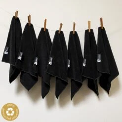 Kitchen Lab Co.® Microvezeldoekjes Zwart - Dagelijks Doekje Set 7 Stuks - 30x30cm - Gelabeld Met Weekdagen - Vaatdoekjes Microvezel