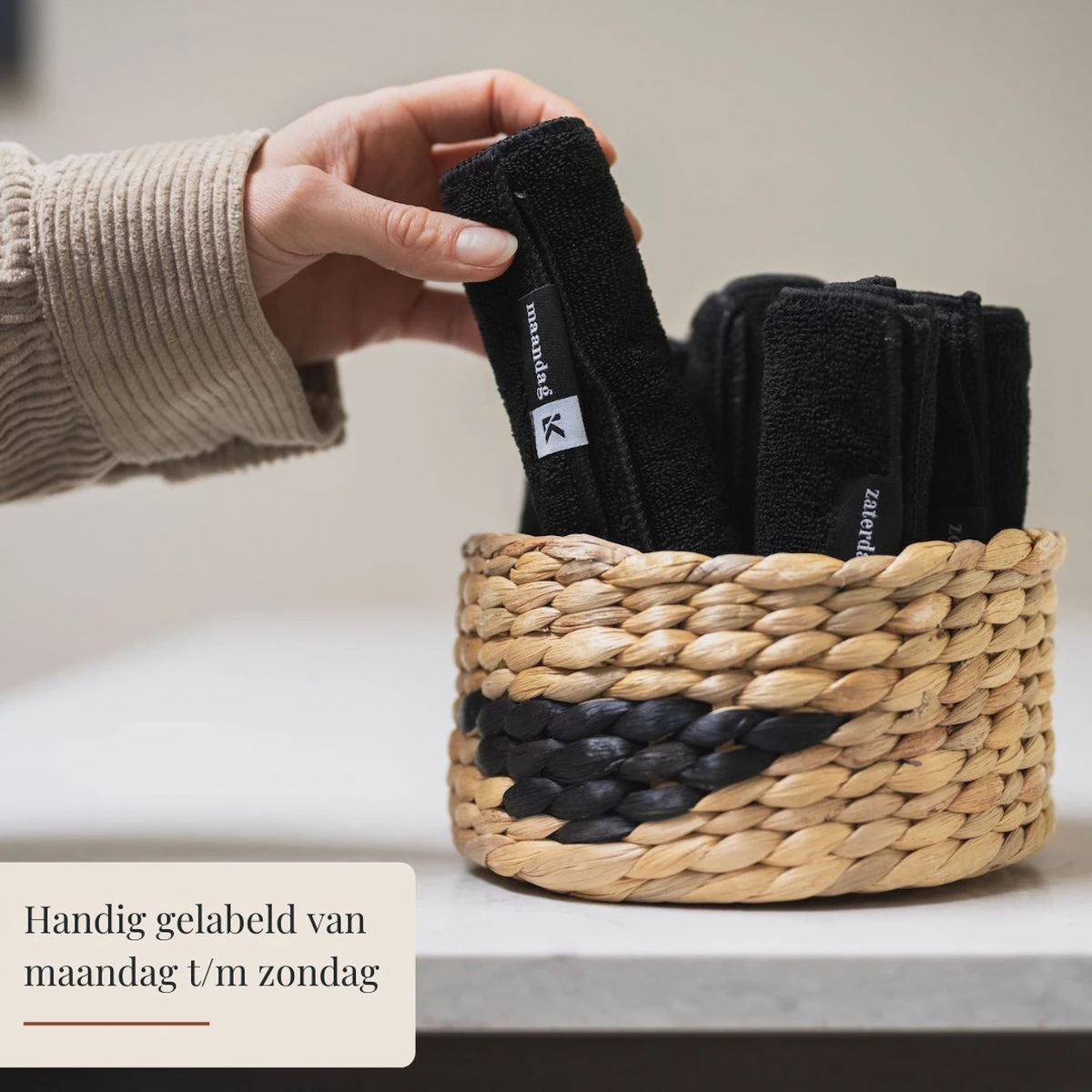 Kitchen Lab Co.® Microvezeldoekjes Zwart - Dagelijks Doekje Set 7 Stuks - 30x30cm - Gelabeld Met Weekdagen - Vaatdoekjes Microvezel 4 Kitchen Lab Co.® Microvezeldoekjes Zwart - Dagelijks Doekje Set 7 Stuks - 30x30cm - Gelabeld Met Weekdagen - Vaatdoekjes Microvezel - Afbeelding 2