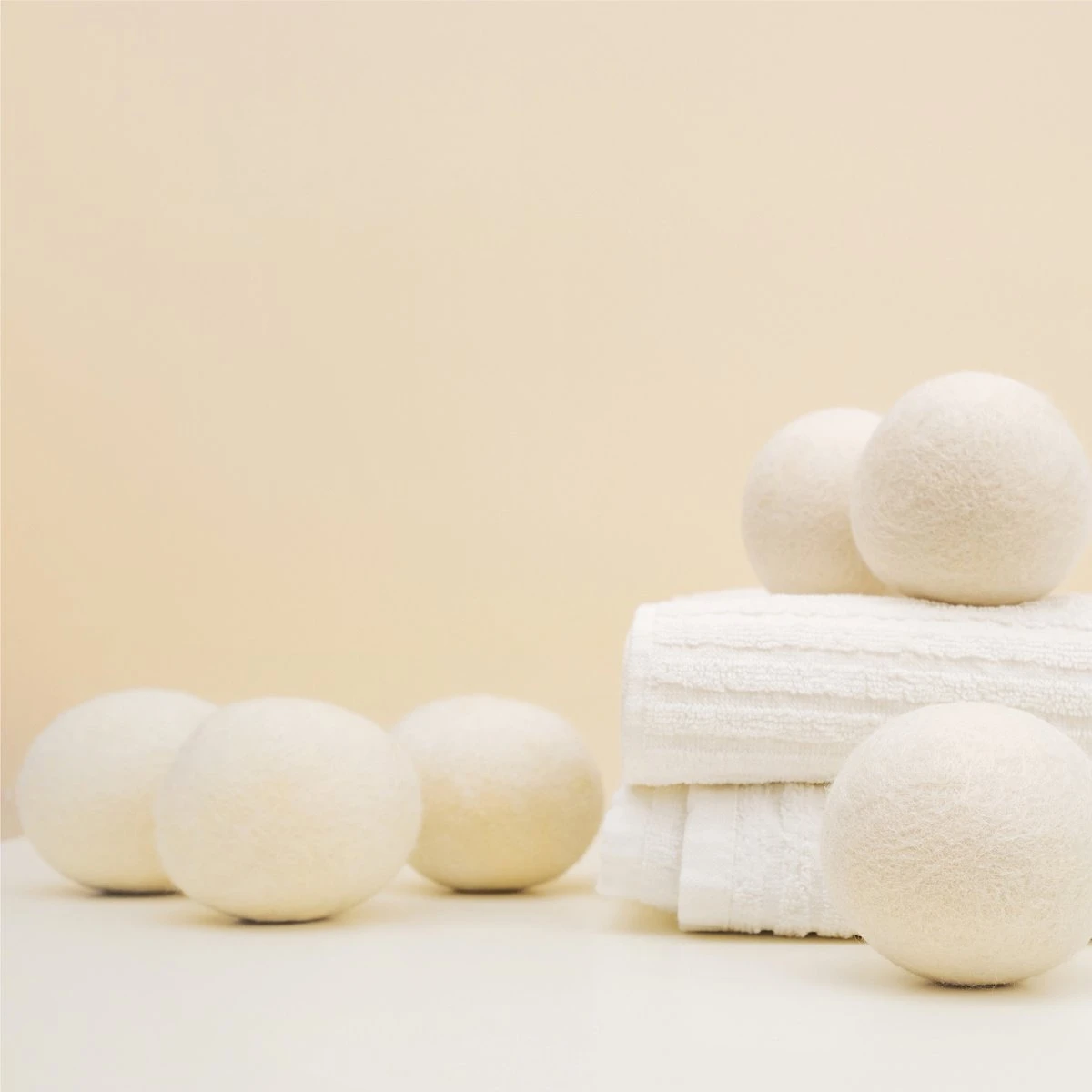 Apeiron Drogerballen - Droogballen - 6 XL Wasbollen - Droger - Duurzaam - Wasmachine - Wasverzachter - Energie Besparen - Zero Waste - Schapenvacht - Wol 13 Apeiron Drogerballen - Droogballen - 6 XL Wasbollen - Droger - Duurzaam - Wasmachine - Wasverzachter - Energie Besparen - Zero Waste - Schapenvacht - Wol - Afbeelding 11