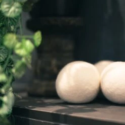 FAVE Drogerballen XL - 6 Stuks - Inclusief 2x Lavendelolie & Opbergzakje - Wasbol - Wasballen - Doseerbol - Droogballen - Duurzaam -Schoonmaakartikelen Winkel 1200x1200 572