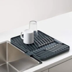 Afdruiprek Flip-Up - Joseph Joseph -Schoonmaakartikelen Winkel 1200x1200 858