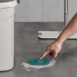 Heuts Goods - Gootsteenzeef - Gootsteenstop - Afvoerzeef - Afvoerstop - Spoelbal - Bad - Douchebak - Keuken - Wasbak - Badkuip - Siliconen - Donkerblauw -Schoonmaakartikelen Winkel 1200x1200 879