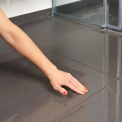 Secucare Anti Slip Spray 100ml - Antislip Voor Tegelvloeren 20 Secucare Anti Slip Spray 100ml - Antislip Voor Tegelvloeren -Schoonmaakartikelen Winkel 1200x1200 991