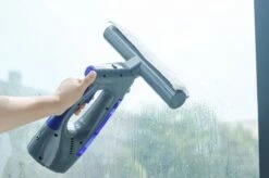 Swiss Pro+ Ruitenreiniger 3 In 1 WV 2 Blue Edition Window Vac - Ca. 120 M² - Waterzuiger - Incl. Smalle Zuigmond - Oplaadbaar - Raamwisser - Streeploos - Clicksystem - 2 Microvezeldoekjes - Met Sprayfunctie - Low Noise - Hepafilter -Schoonmaakartikelen Winkel 1200x799 11