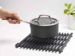 Brabantia SinkSide Gootsteenmat - Dark Grey 17 Brabantia SinkSide Gootsteenmat - Dark Grey -Schoonmaakartikelen Winkel 1200x900 7