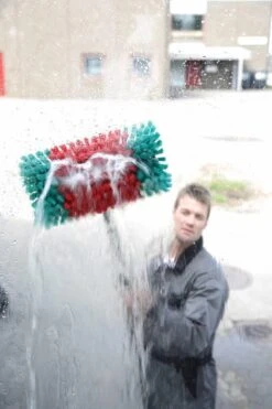 Vikan 524752 Hoekborstel Met Watertoevoer High/Low 280mm Zacht/Gespleten Haren 20 Vikan 524752 Hoekborstel Met Watertoevoer High/Low 280mm Zacht/Gespleten Haren -Schoonmaakartikelen Winkel 799x1200 5